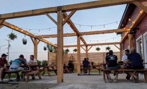 ferme-tarieu-microbrasserie-terrasse